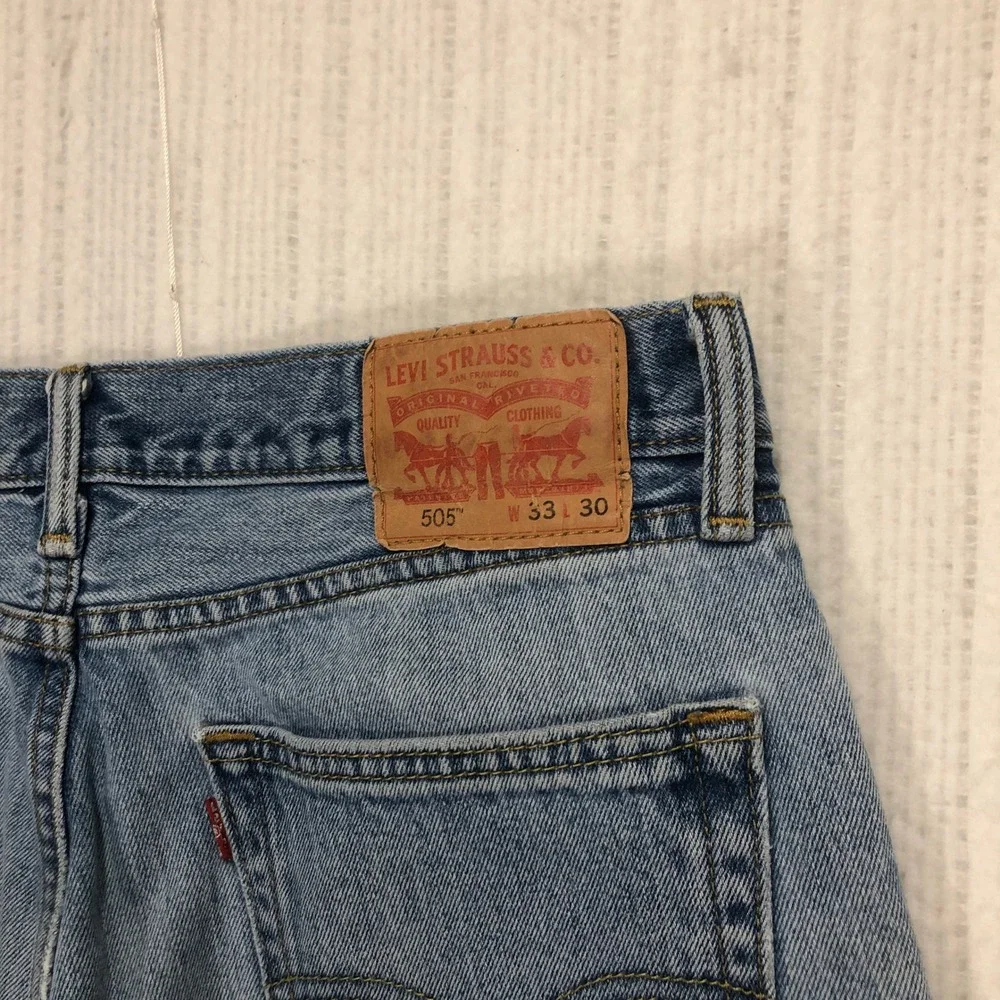 Levis 505 Regular Fit Straight Leg‎ Light Wash Blue Denim Jeans Mens W33 L30